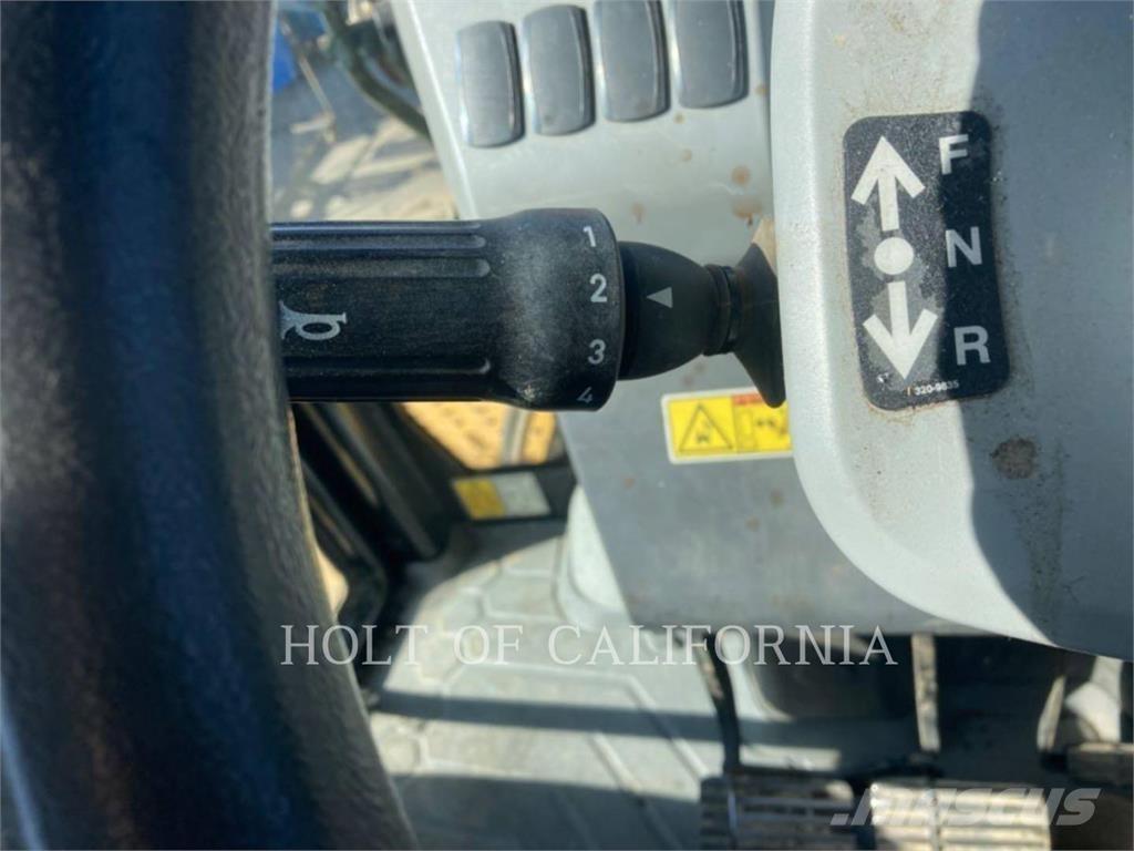 CAT 450 Grävlastare