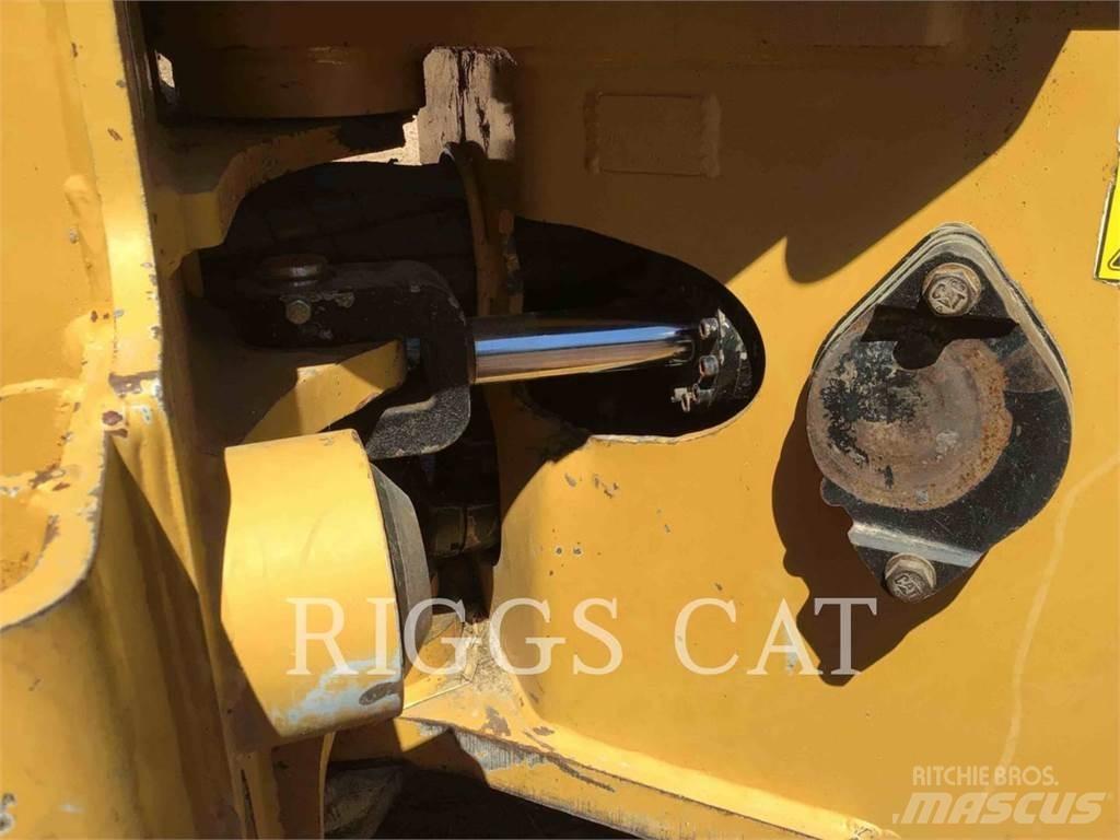 CAT 563C Fällare-läggare