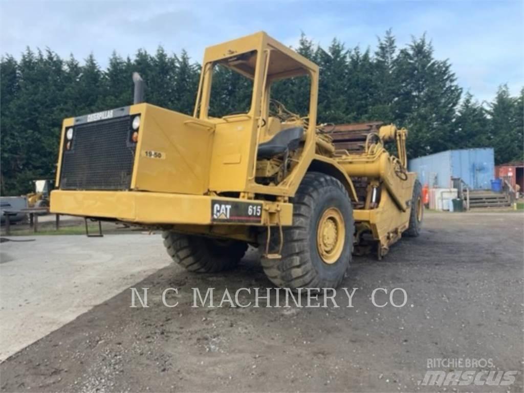 CAT 615 Schaktvagnar