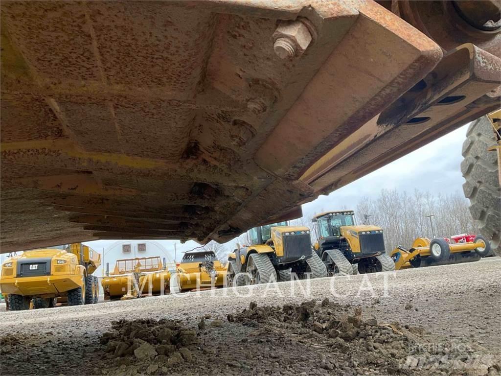 CAT 615CII A Schaktvagnar