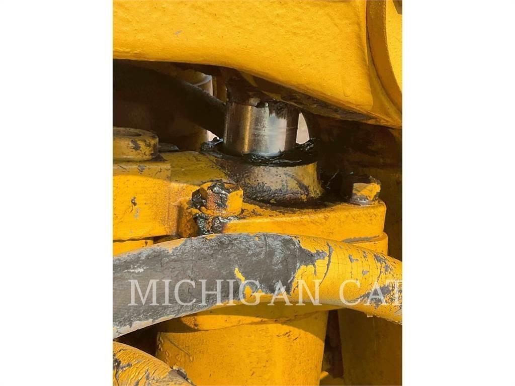 CAT 621B Schaktvagnar