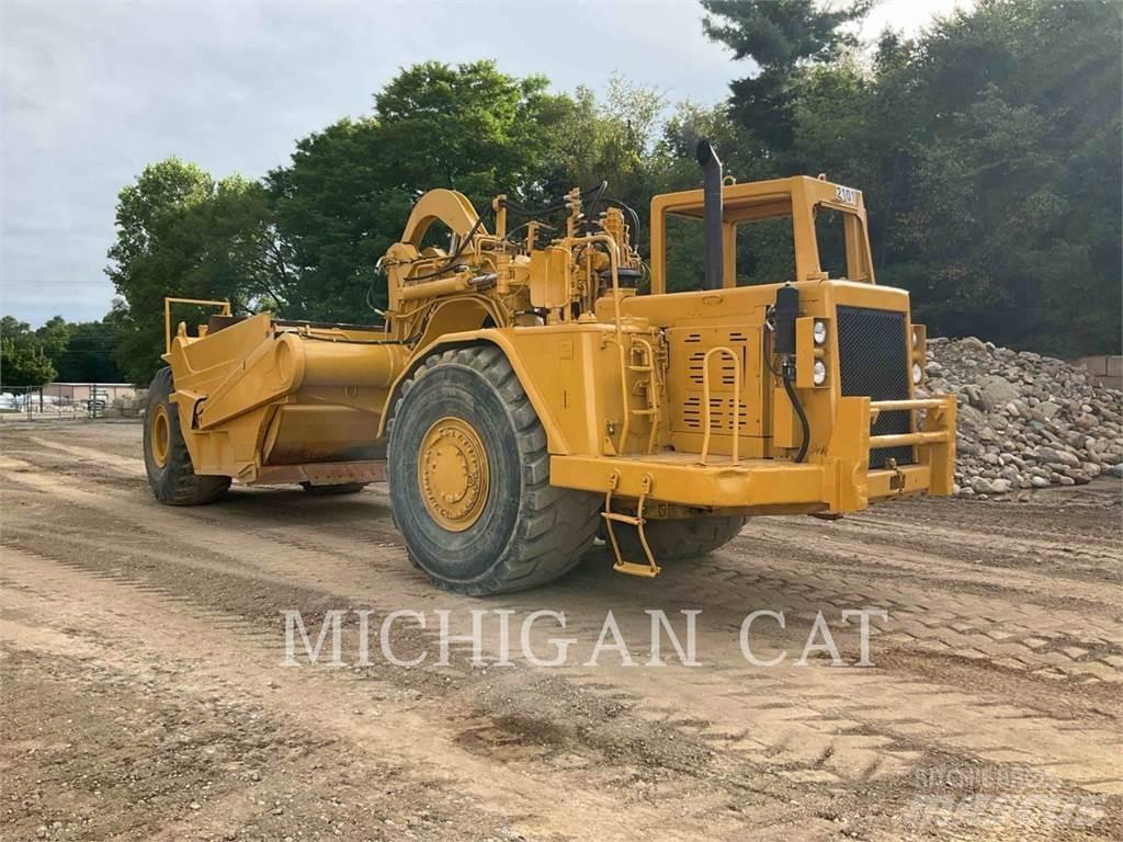 CAT 621E Schaktvagnar
