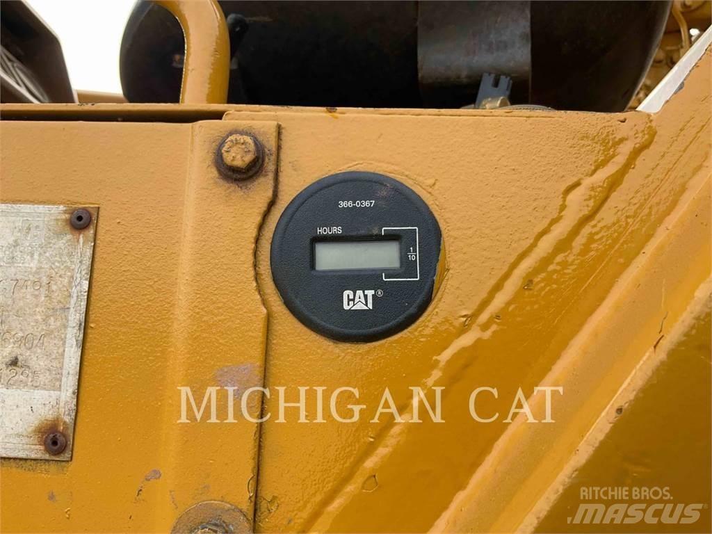 CAT 621E Schaktvagnar
