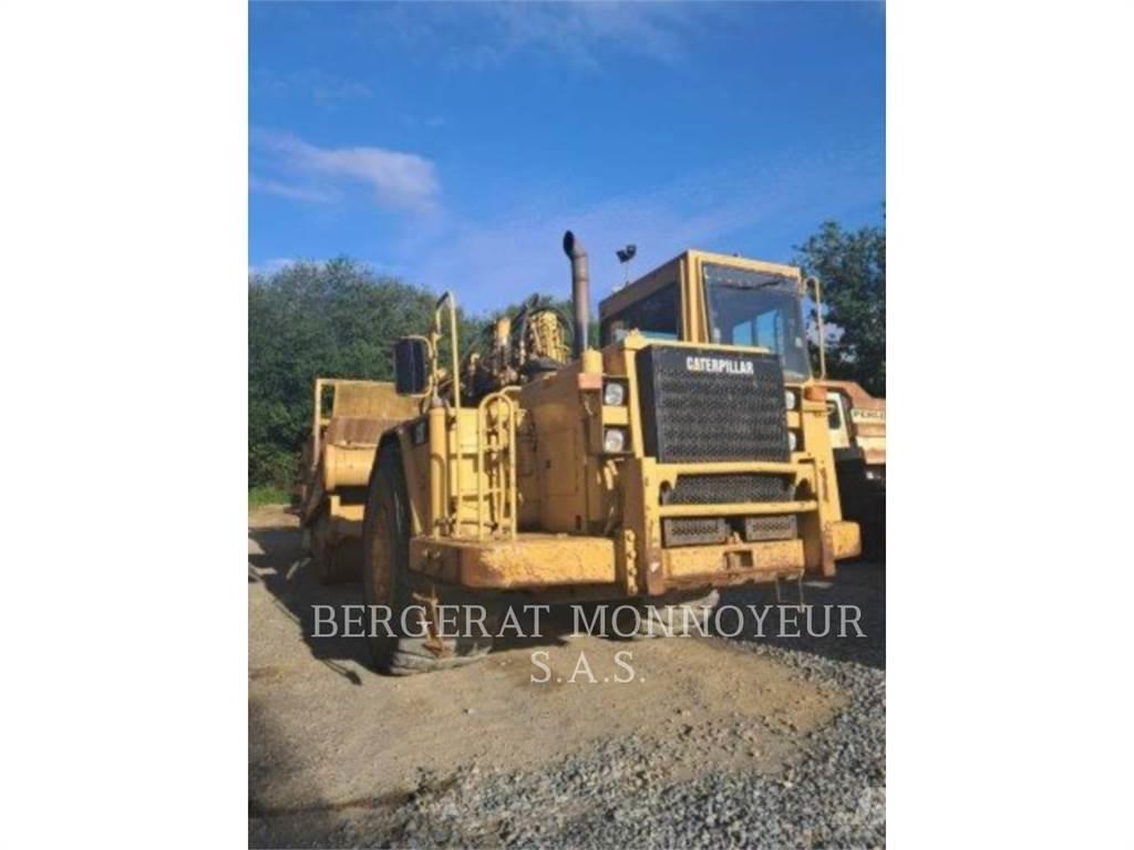 CAT 621F Schaktvagnar