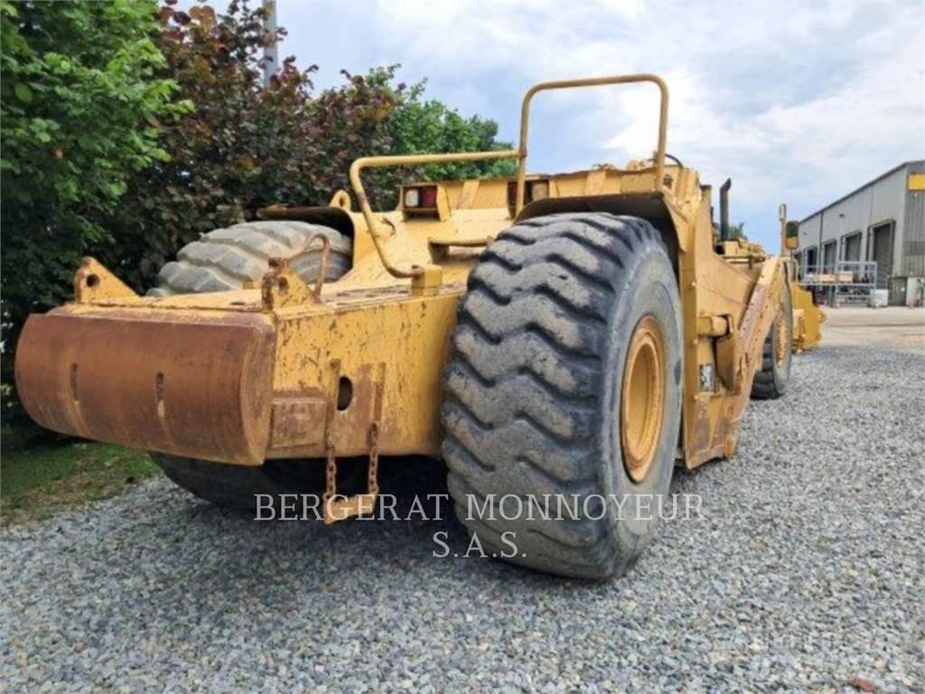 CAT 621F Schaktvagnar