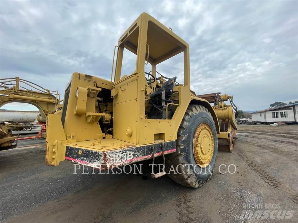 CAT 623B Schaktvagnar