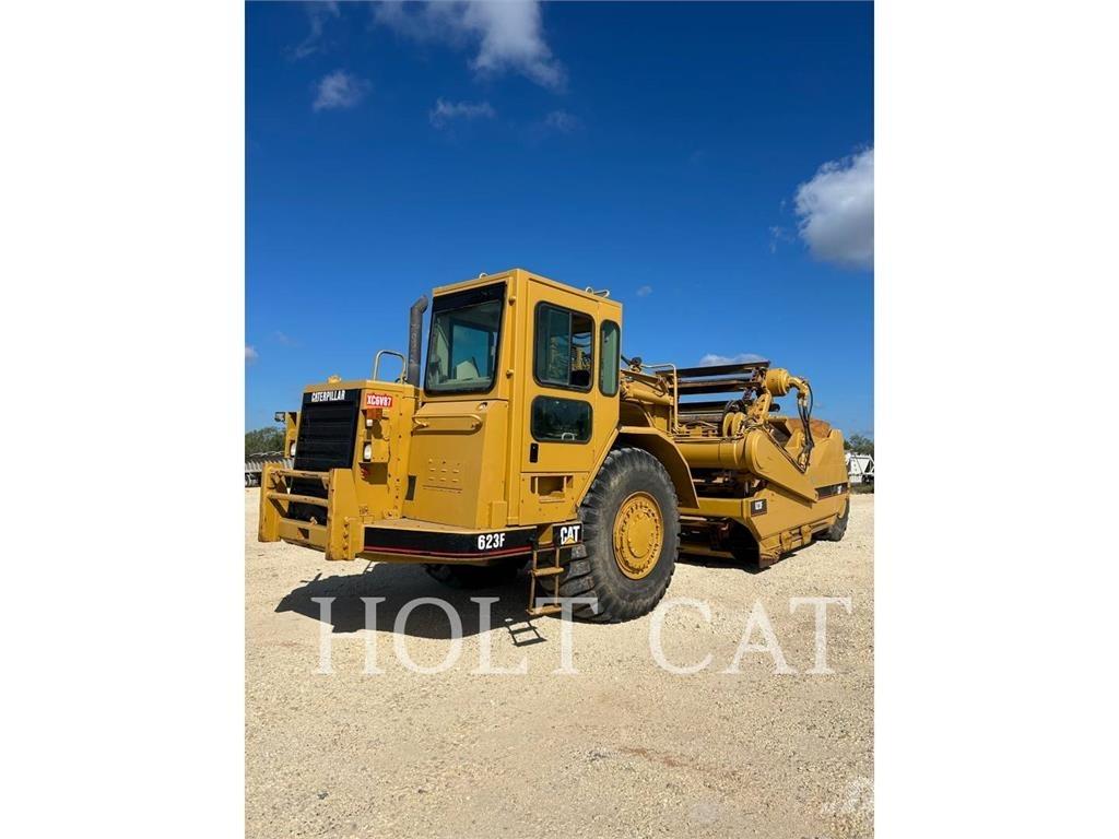 CAT 623F Schaktvagnar