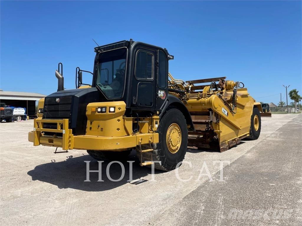 CAT 623K Schaktvagnar