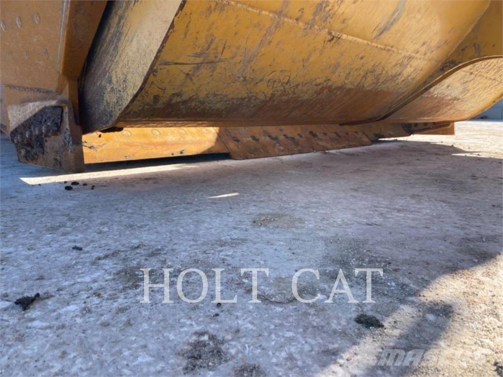 CAT 631 Schaktvagnar
