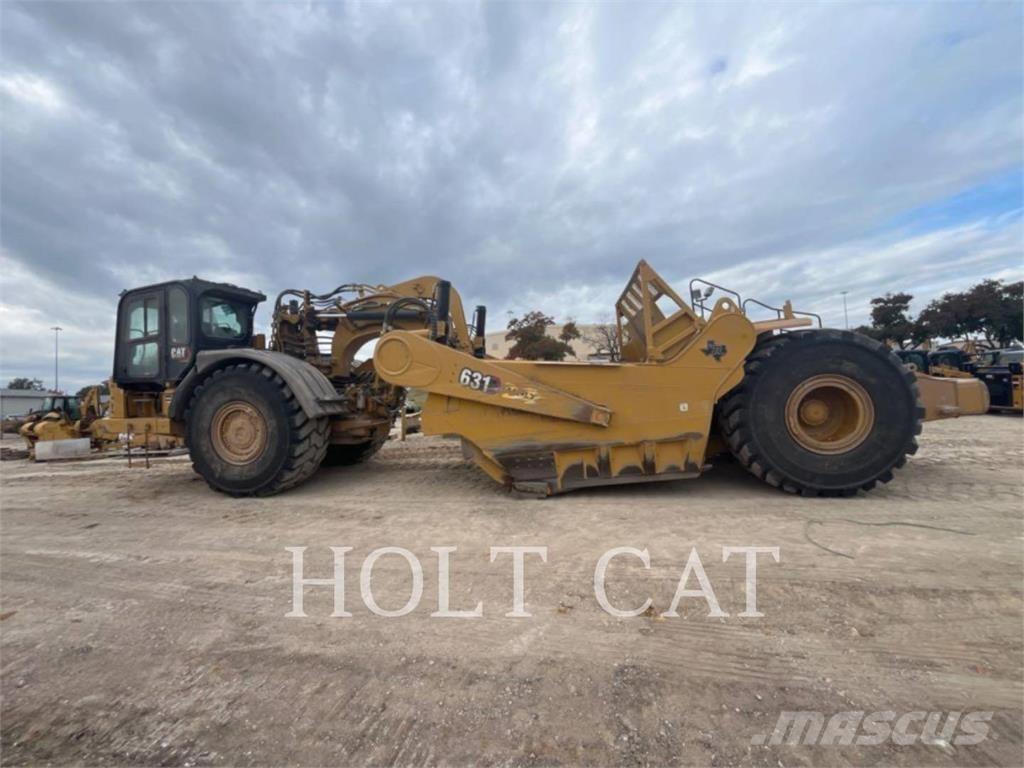 CAT 631 Schaktvagnar