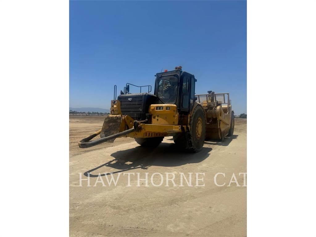 CAT 657 Schaktvagnar