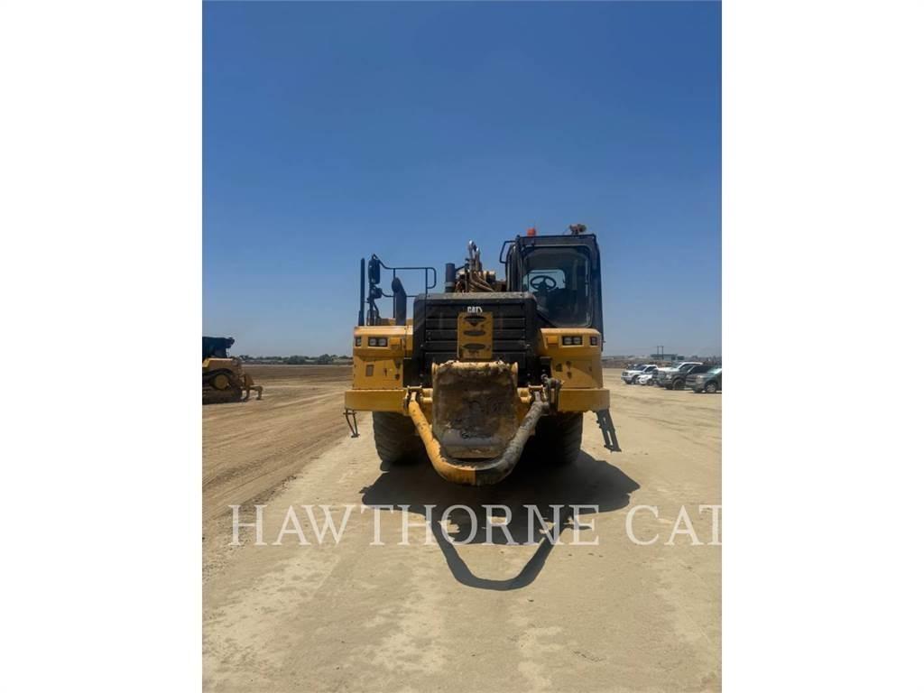 CAT 657 Schaktvagnar