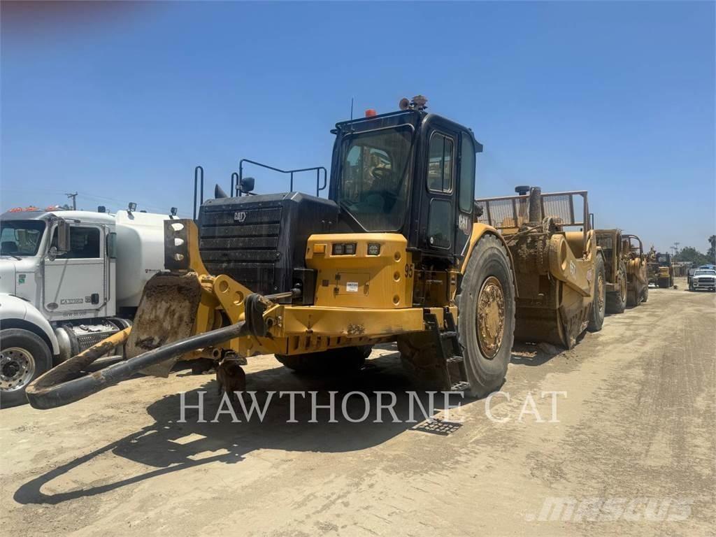 CAT 657 Schaktvagnar