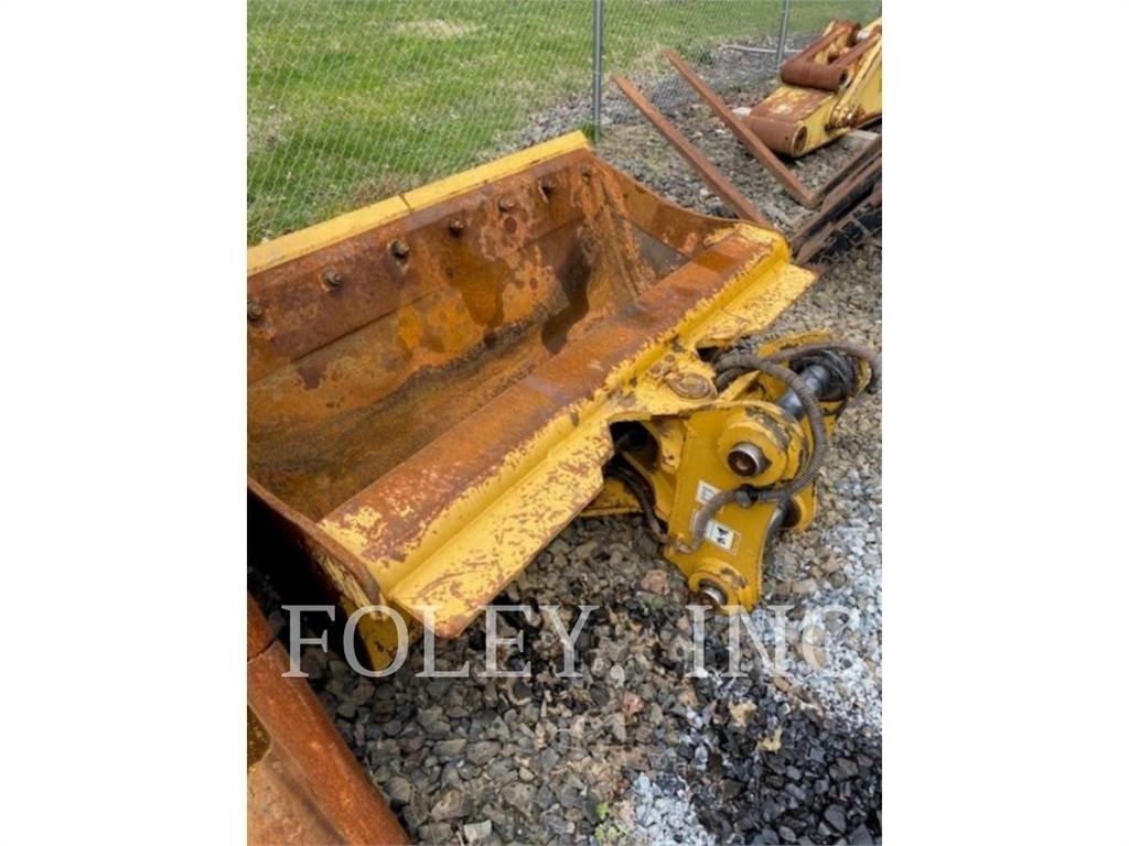 CAT 72 TILT BUCKET Skopor