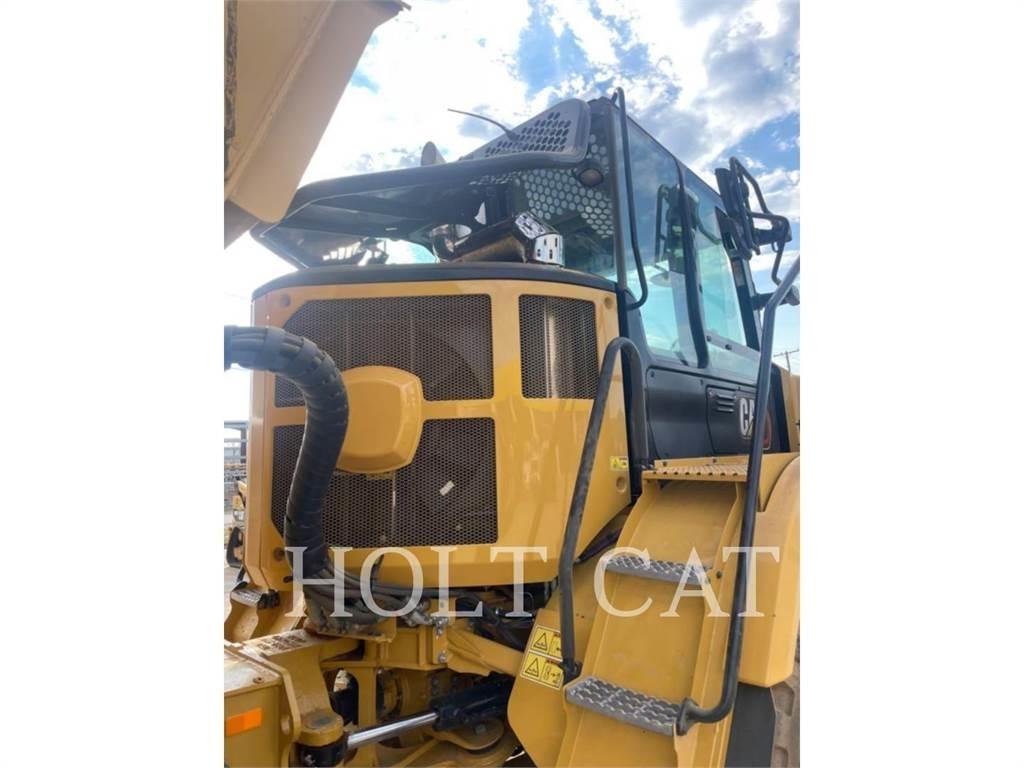 CAT 725 Midjestyrd dumper
