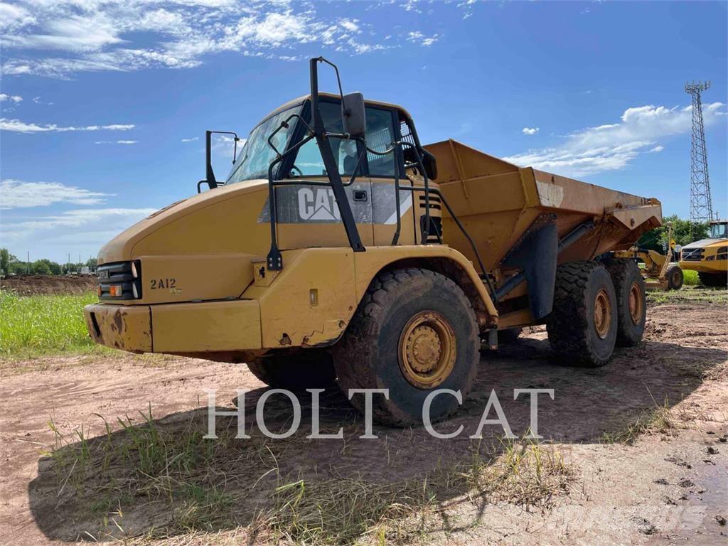 CAT 725 Midjestyrd dumper