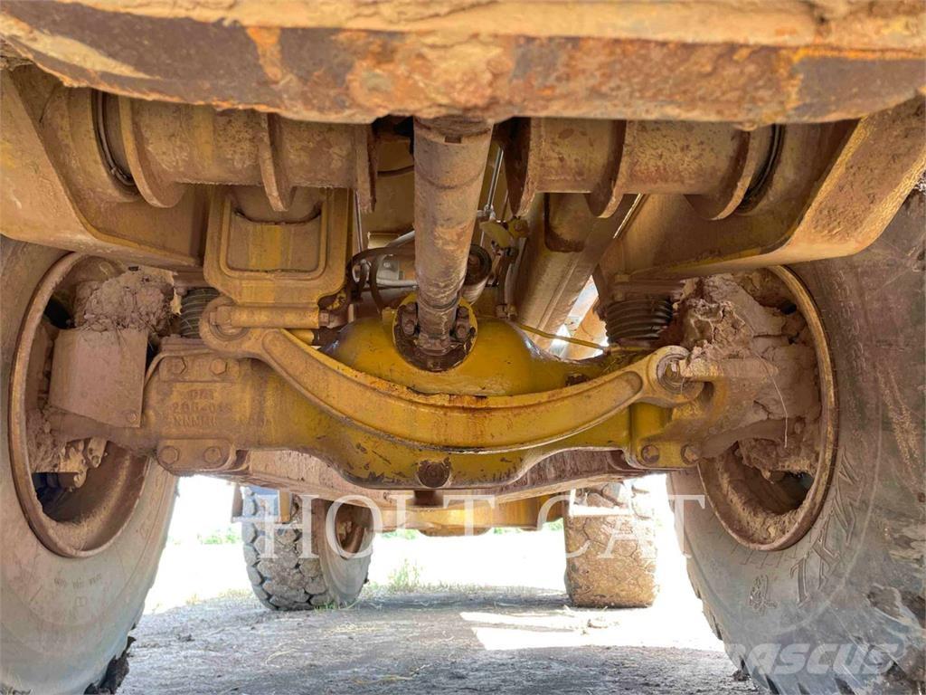 CAT 725 Midjestyrd dumper