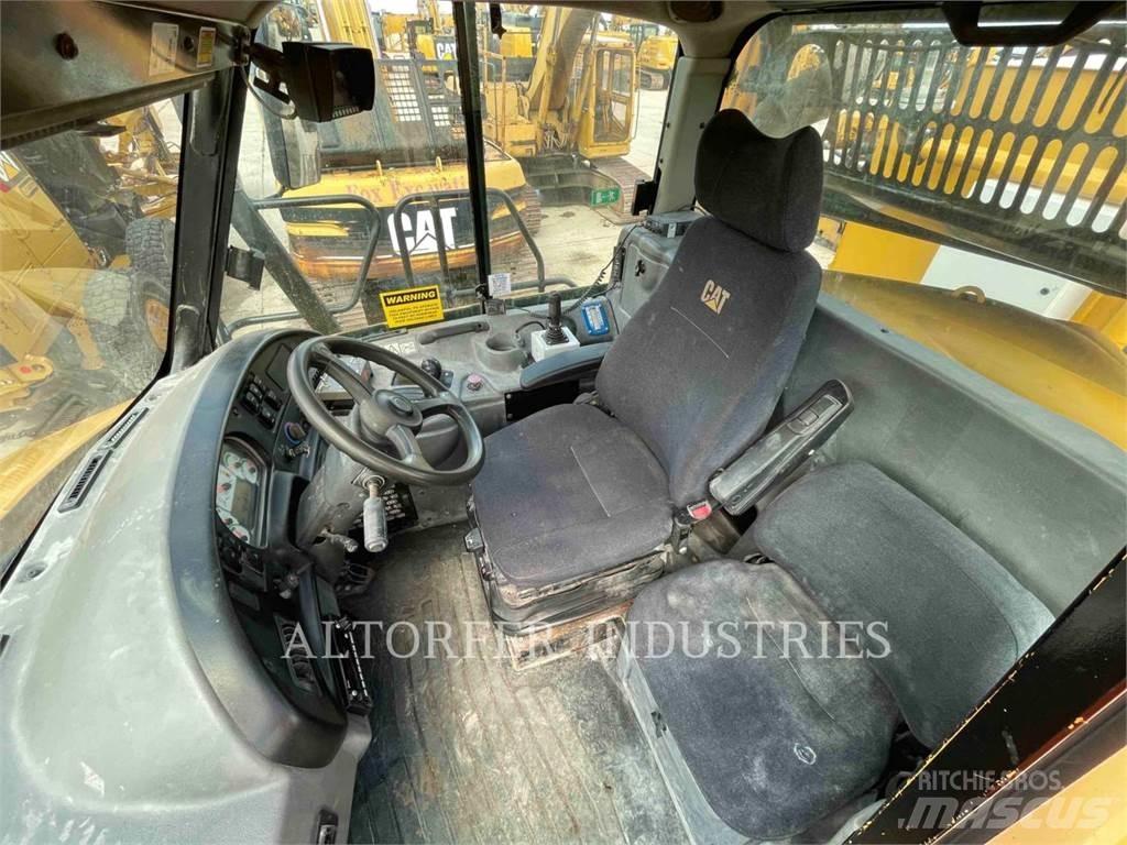 CAT 725 WT Midjestyrd dumper
