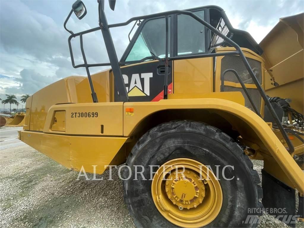 CAT 725C2 Midjestyrd dumper