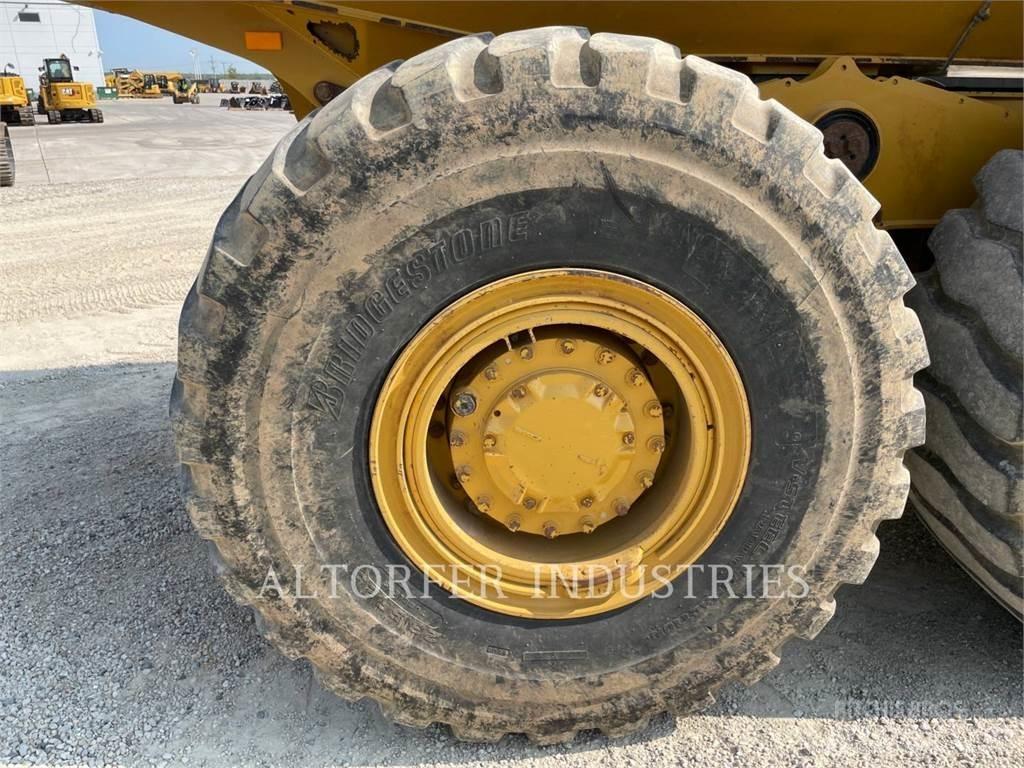 CAT 725C2 Midjestyrd dumper
