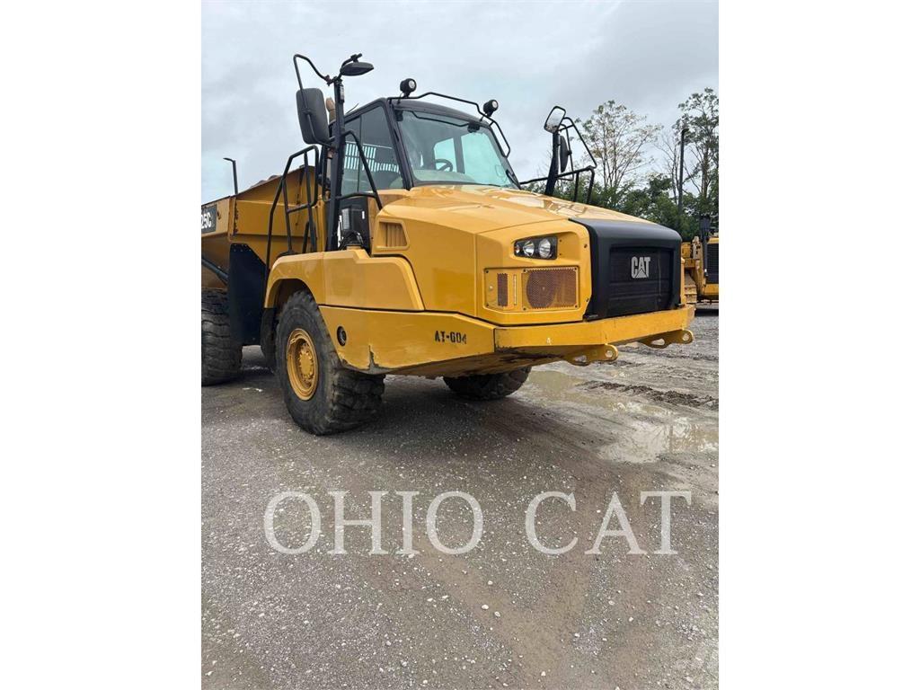 CAT 725C2 Midjestyrd dumper