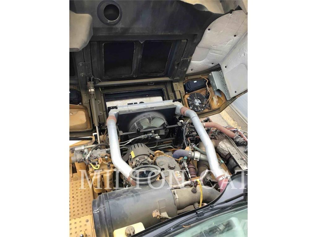 CAT 725C2 Midjestyrd dumper