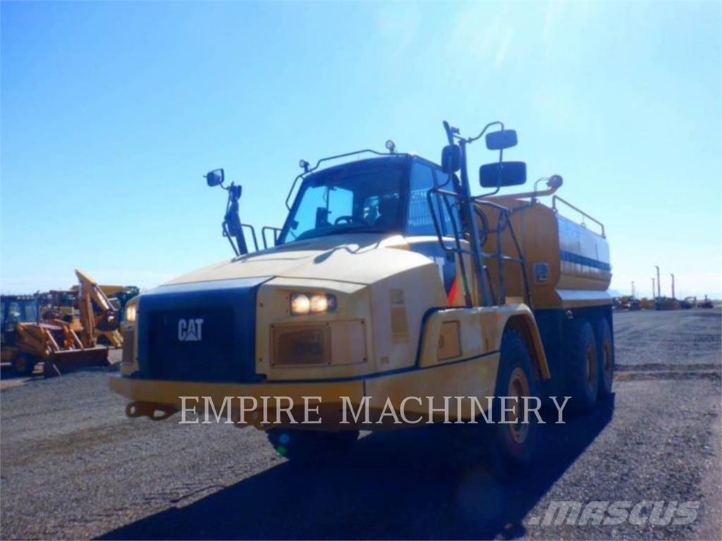 CAT 725C2 WT Vattentankbilar