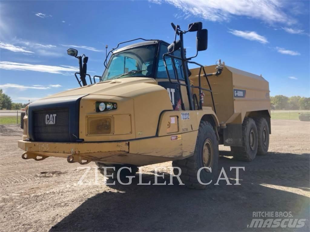 CAT 725CWT Tankbilar
