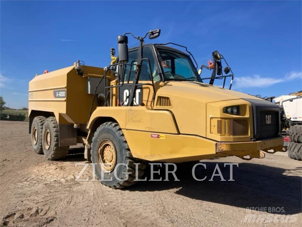 CAT 725CWT Tankbilar