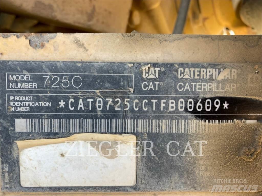 CAT 725CWT Tankbilar