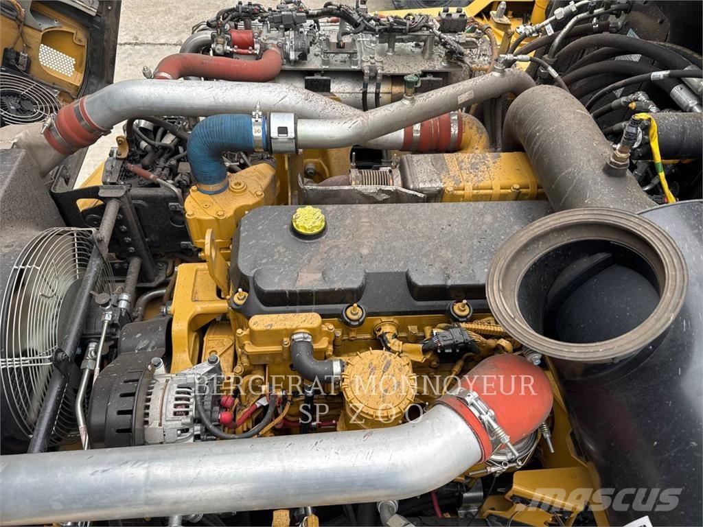 CAT 730 Midjestyrd dumper