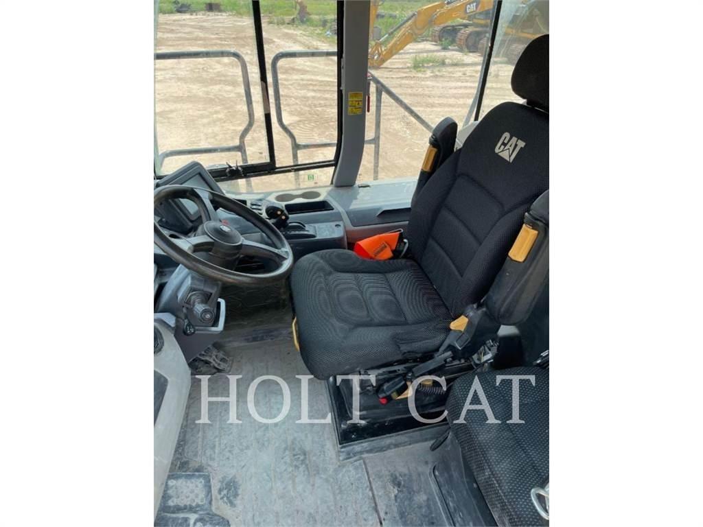 CAT 735 Midjestyrd dumper