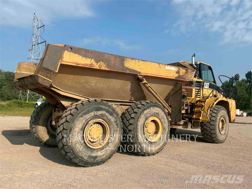 CAT 735 T (OLD) Midjestyrd dumper