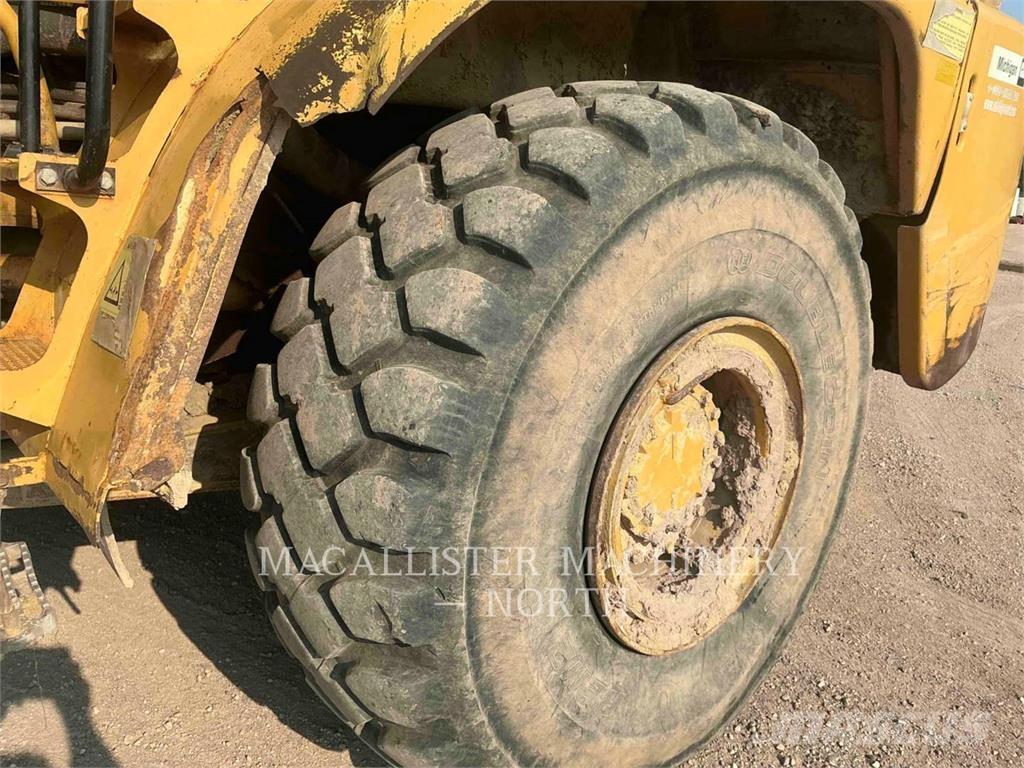 CAT 735 T (OLD) Midjestyrd dumper