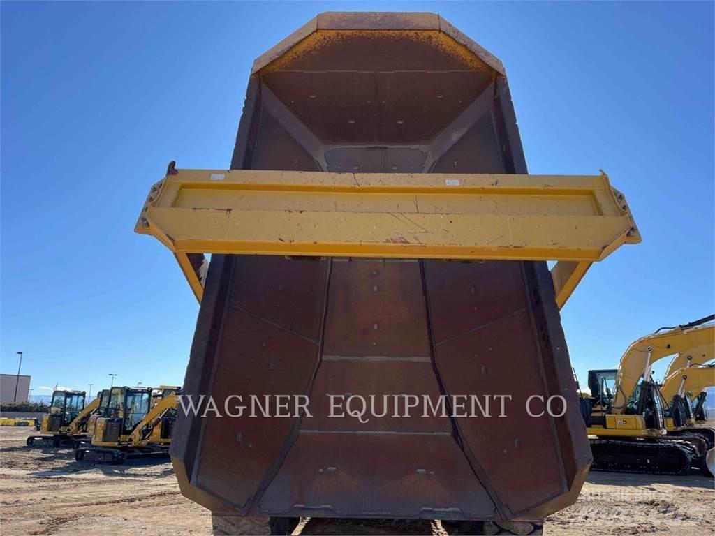 CAT 735C Midjestyrd dumper