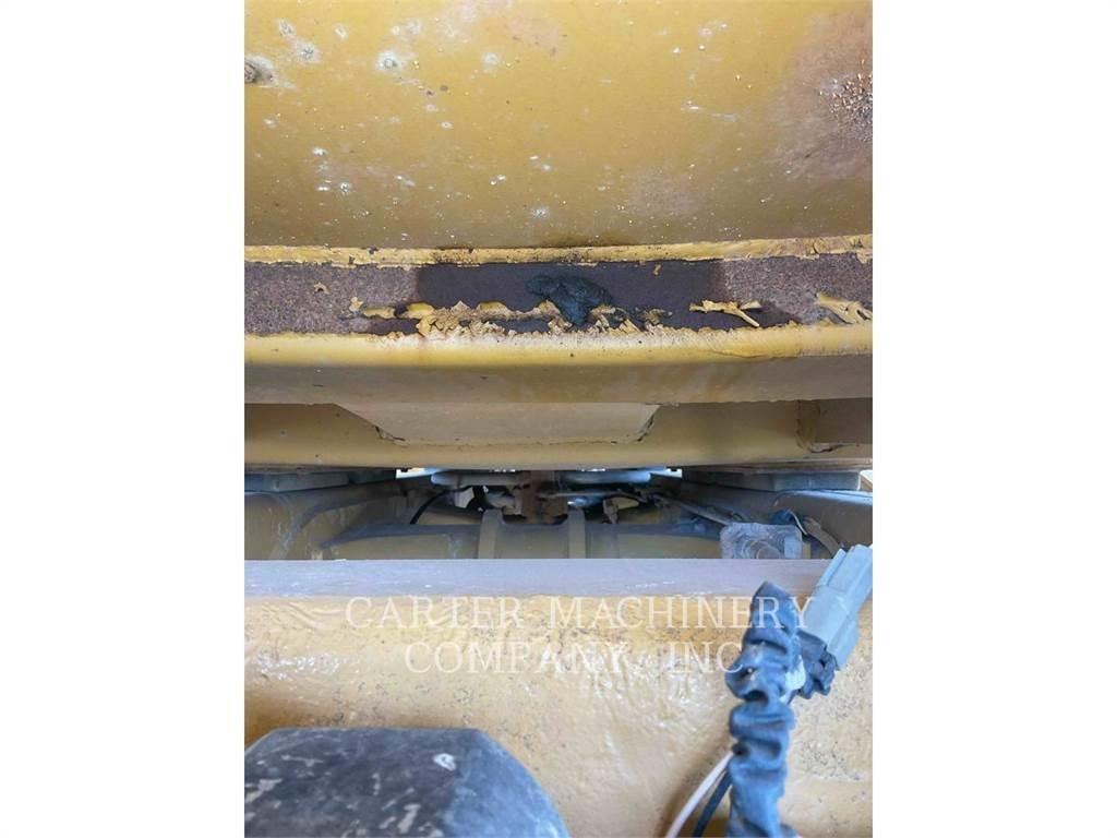CAT 740 Midjestyrd dumper