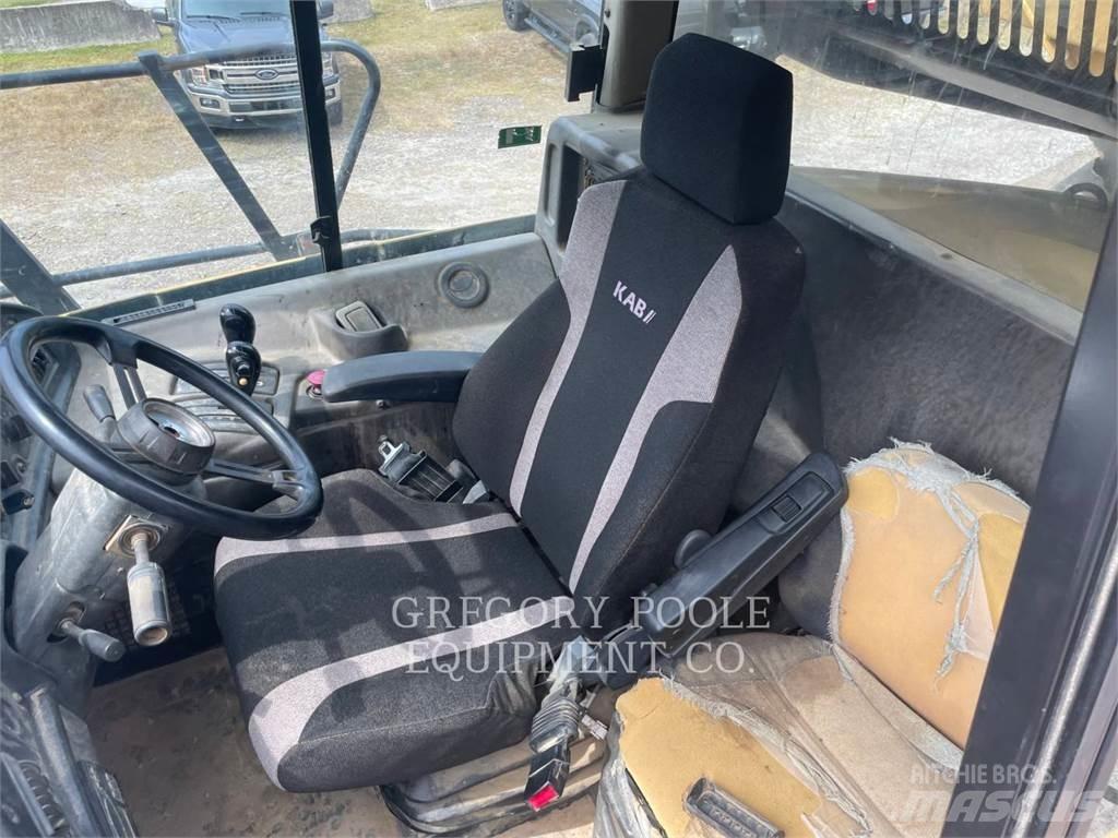 CAT 740 Midjestyrd dumper