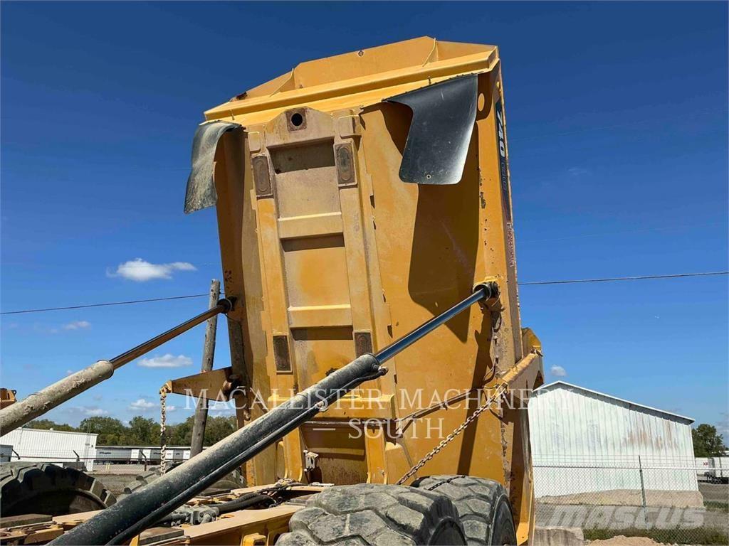 CAT 740 GC Midjestyrd dumper