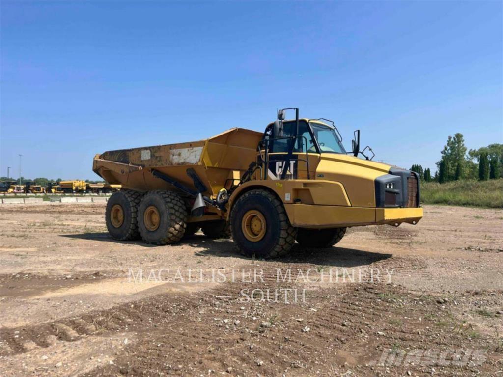 CAT 740B Midjestyrd dumper