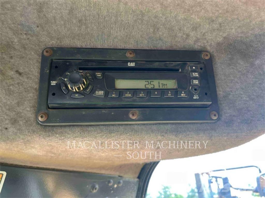 CAT 740B Midjestyrd dumper