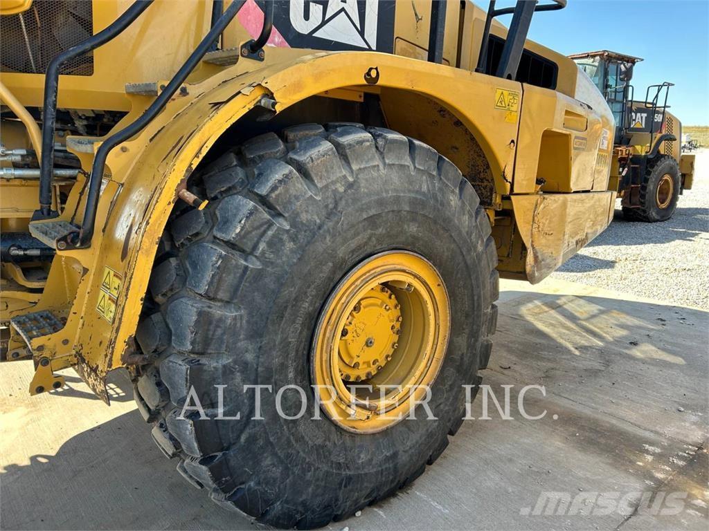 CAT 740B Midjestyrd dumper