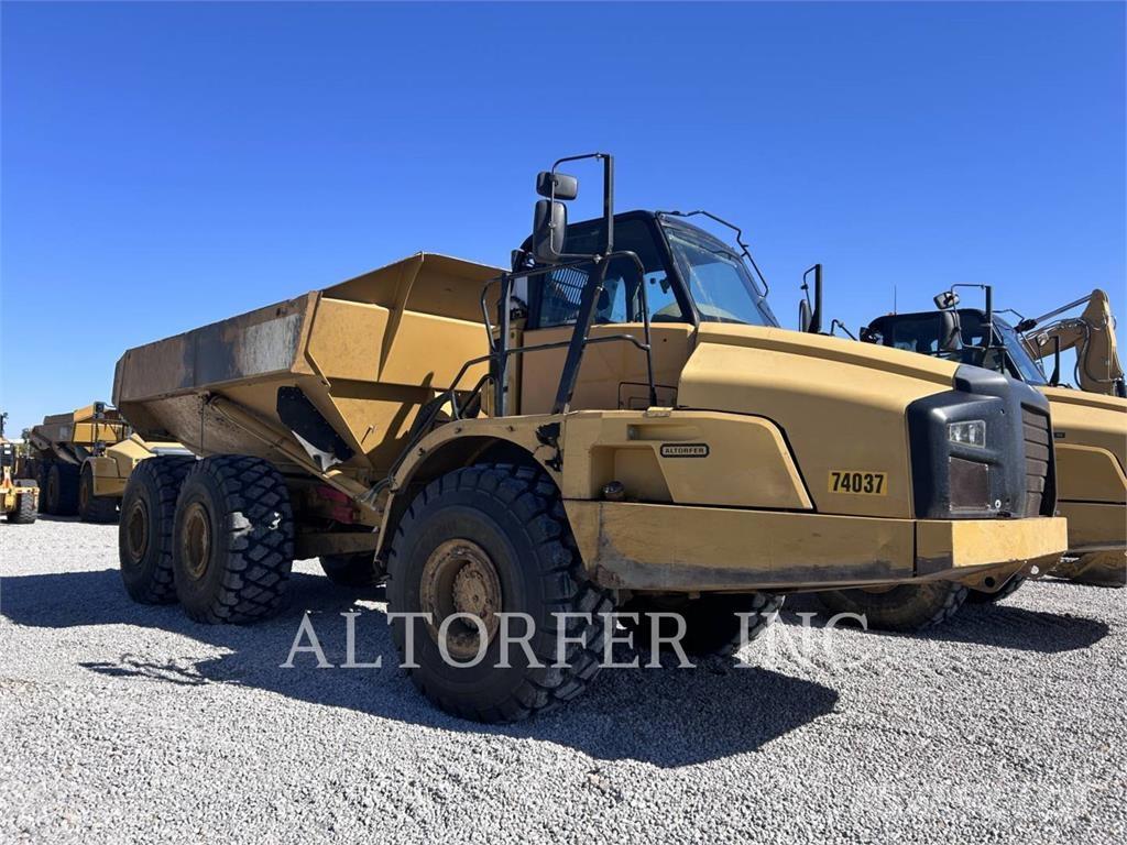 CAT 740B Midjestyrd dumper
