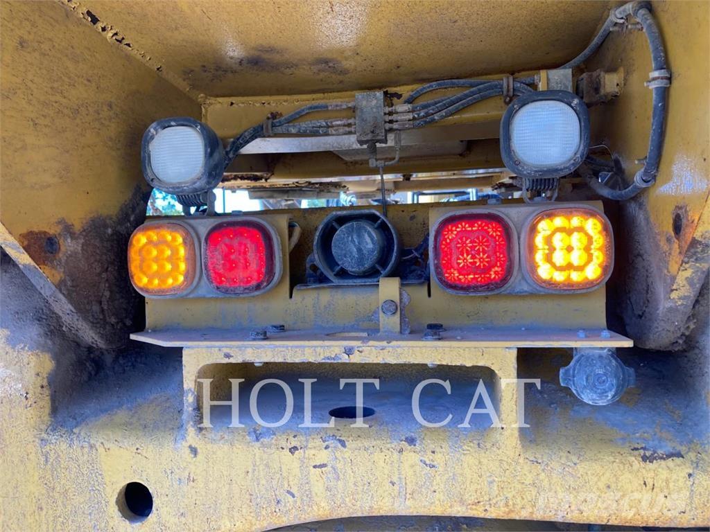 CAT 740B Midjestyrd dumper