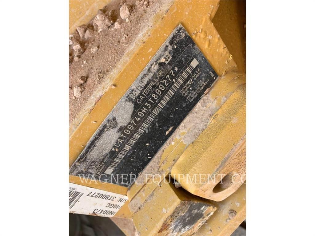 CAT 740GC Midjestyrd dumper