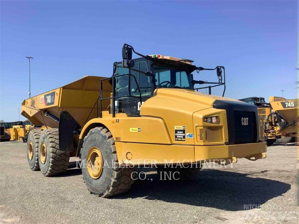 CAT 740GC Midjestyrd dumper
