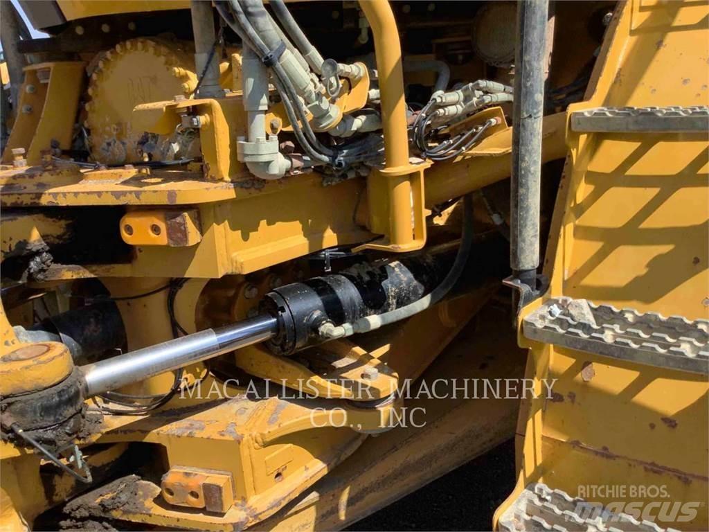 CAT 740GC Midjestyrd dumper