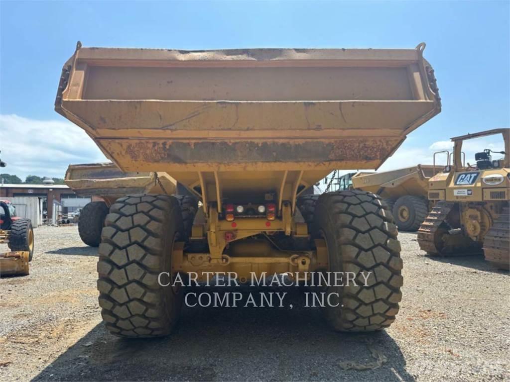 CAT 740GC Midjestyrd dumper