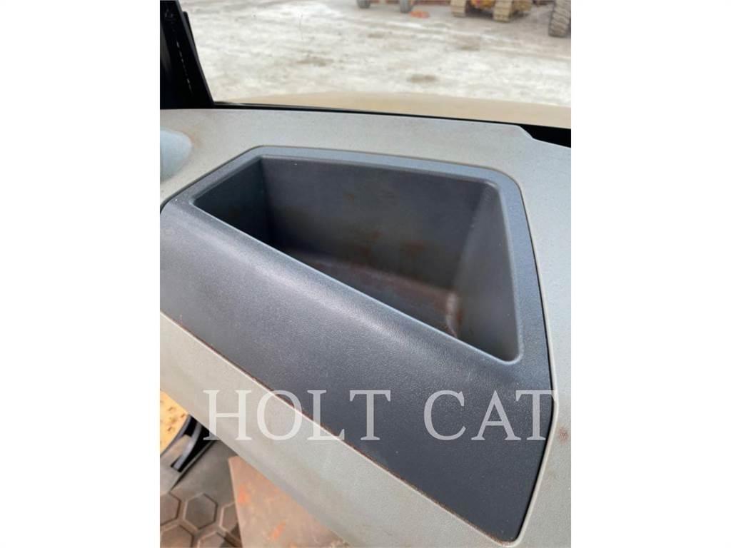 CAT 740GC Midjestyrd dumper
