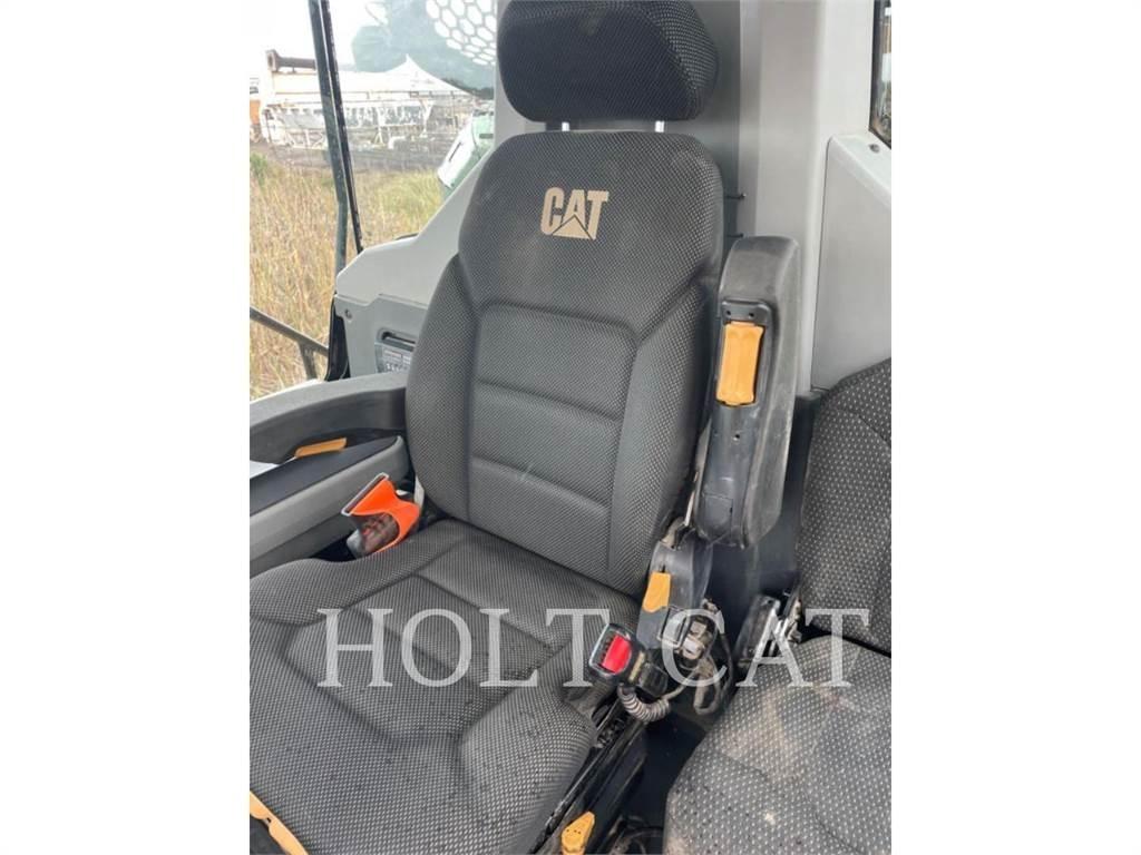 CAT 740GC Midjestyrd dumper