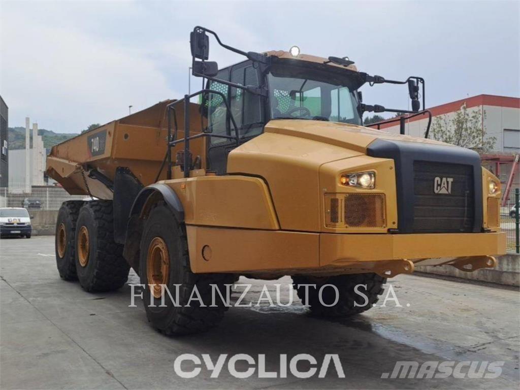 CAT 740GC Midjestyrd dumper
